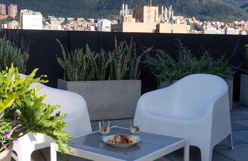 Antiguo Country Apartamento | Majestic Loft w Balcony