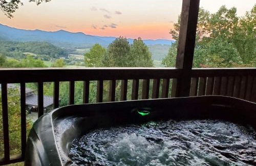 Bryson City Casa | Majestic Mountain Top, Best View in Bryson City!