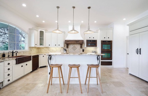 Wetmore Casa | Majestic Oak: Luxury Estate with Private Resort Pool, Hot Tub & Game Room