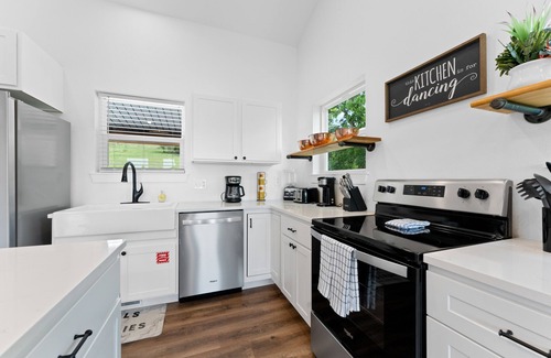 Table Rock Casa | Majestic On Tablerock 5 Bedroom Home by RedAwning