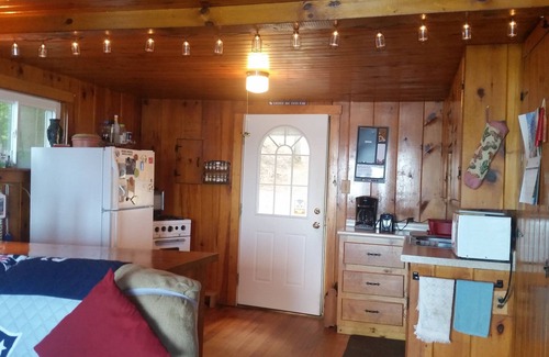Vassalboro Cabina | Majestuosa vista sobre el estanque Webber con opción de alquiler de botes