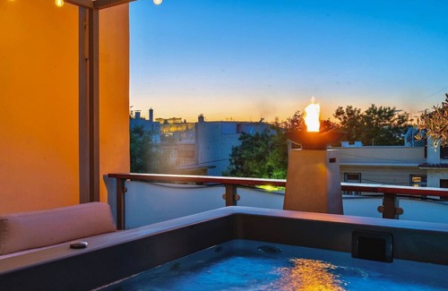 Mets Casa | Majestic views over Acropolis