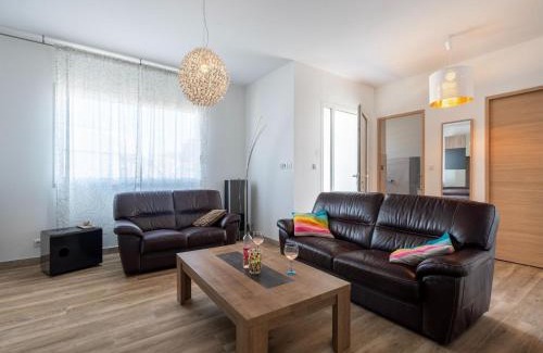 Cessenon-sur-Orb Casa | Majestic villa with private pool