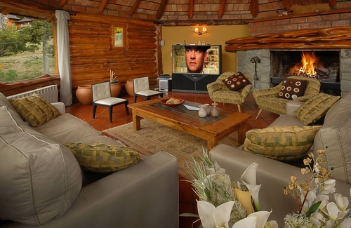 San Carlos de Bariloche Casa | Majestically on the shores of Lake HV12