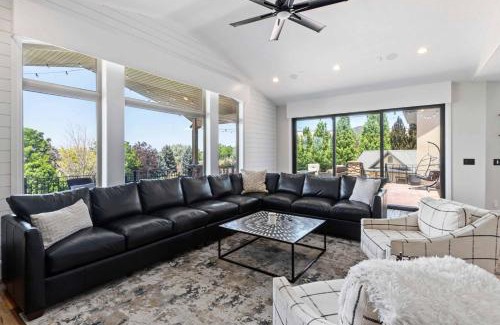 Draper Casa | Majesty Estate in Salt Lake with Private Pool and Sport Court