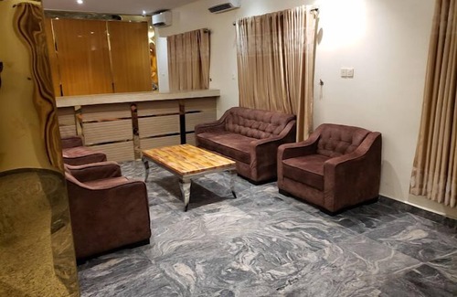 Uyo Hotel | Majesty Realm Hotel
