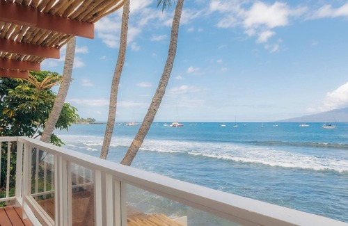 Historic Lahaina Front Street Hotel | MaKai Sunset Inn