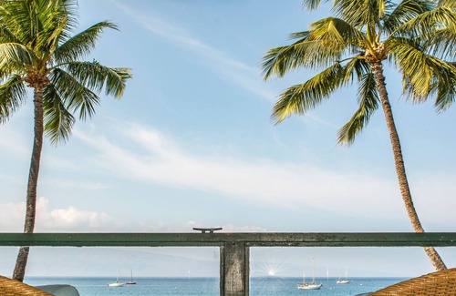 Historic Lahaina Front Street Hotel | MaKai Sunset Inn