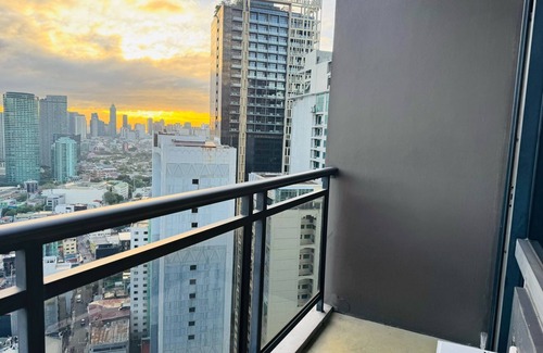 Downtown Apartamento | Makati City Poblacion
