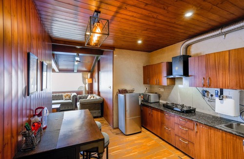 The Mall Road Cabina | Make Your Dream Vacation A Reality