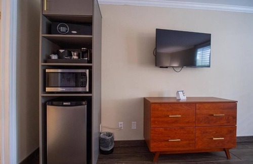 Ocala Apartamento | Make Your Trip More Enjoyable! Pets Allowed, Onsite Pool, Free Breakfast