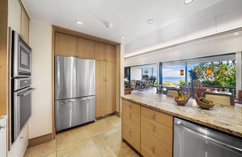 Wailea Condominio | Impresionantes vistas, puertas correderas de piso a techo, 2 lanais Makena Surf C-107