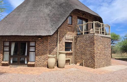Bela-Bela Chalet De Esquí | Makhato Bush Lodge 17