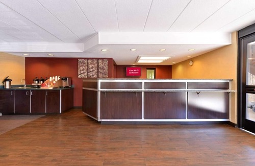 Secaucus Casa | Making The Best Memories Along The Way! Free Parking, Budget-friendly Property
