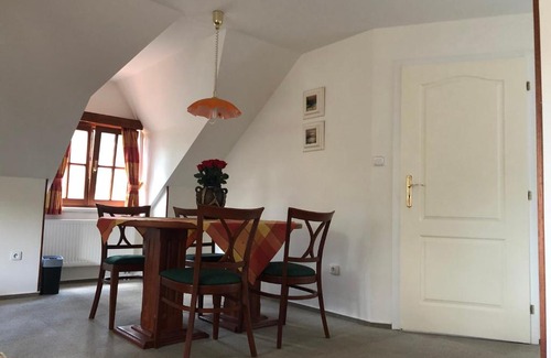 Mnisek pod Brdy Casa | Malá Svatá Hora - penzion & restaurace