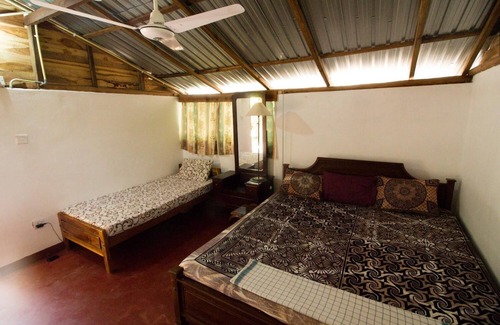 Manmunai North Cama Y Desayuno | Mala's Home Stay
