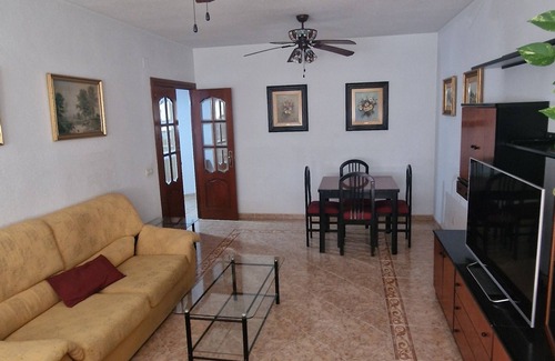 Poligono Alameda Condominio | Málaga: centro, playa y transportes a 15 minutos andando