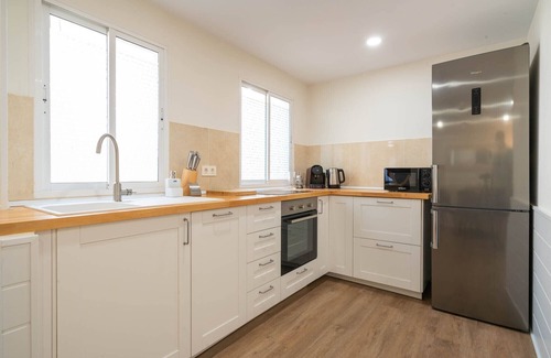 Ensanche Centro Apartamento | Malaga Center, Soho Area, Holiday Apartment, 3 Bedrooms 2 Bathrooms