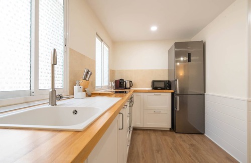Ensanche Centro Apartamento | Malaga Center, Soho Area, Holiday Apartment, 3 Bedrooms 2 Bathrooms