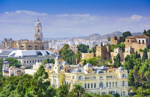 El Ejido Apartamento | Malaga Centre Apartment with Parking