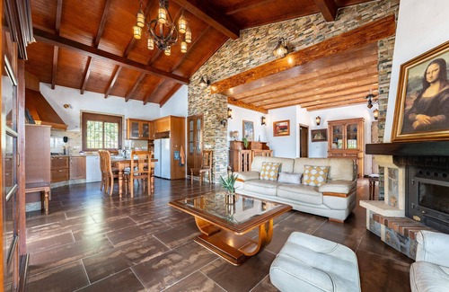 Río Velez Cabaña | MalagaSuite Villa Rural Madeira