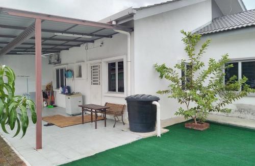 Kapar Casa | Malay Homestay di Meru, Klang