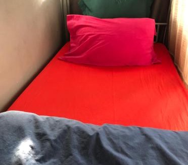 Cite Paul Eluard Casa | Male shared room daily stay from 8pm-10am