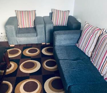 Ngelani Cama Y Desayuno | Malias furnished apartment