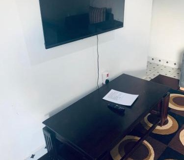 Ngelani Cama Y Desayuno | Malias furnished apartment