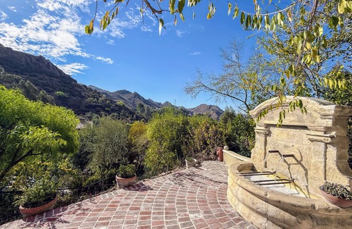 Agoura Hills Cabina | Malibou Lake Cabin