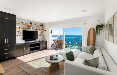Eastern Malibu Casa | Malibu Breeze Ocean Front Condo with Beach Access