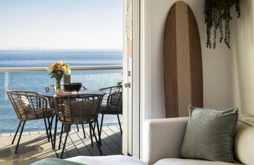 Eastern Malibu Casa | Malibu Breeze Ocean Front Condo with Beach Access