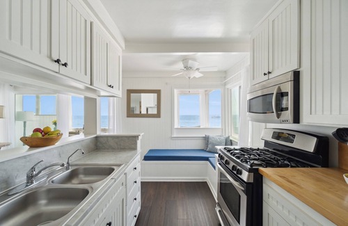 Eastern Malibu Condominio | Malibu Carbon Beach Oceanfront Suite Seven