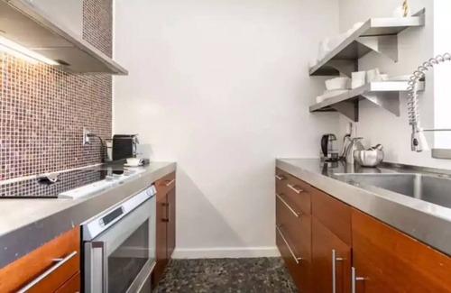 Eastern Malibu Condominio | Malibu Country Mart Escape