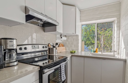 Malibu Casa | Malibu Hills Studio w/Mountain Views + Near beaches | Cielo Nook by AvantStay