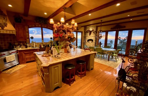 Malibu Villa | ⭐⭐⭐ LUJO EUROPEO POR LA PLAYA! FANTASTICAS VISTAS AL MAR !!!