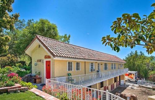Malibu Apartamento | Malibu Mtn. Retreat - Elegant Equestrian Paradise!