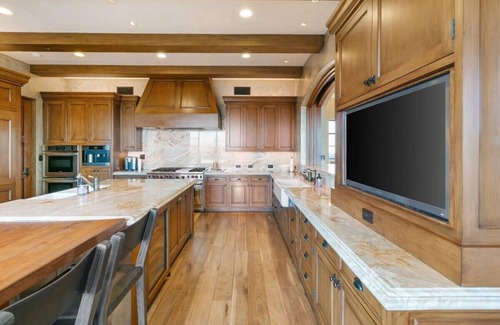 Malibu Casa | Malibu Rocky Oaks by Stay Awhile Villas