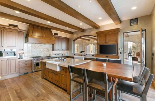 Malibu Casa | Malibu Rocky Oaks by Stay Awhile Villas