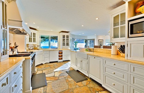Central Malibu Casa | Malibu Stone Manor - A True Paradise