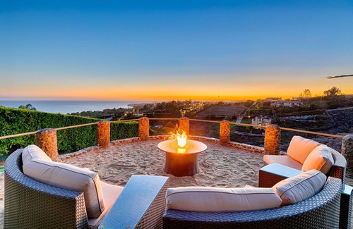Central Malibu Casa | Malibu Stone Manor - A True Paradise