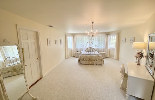 Agoura Hills Casa | Malibu Hills: Casa grande, piscina privada, ruta del vino, minutos al océano