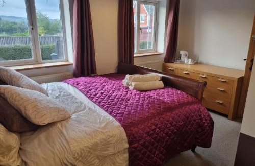 Larkfield Casa | Mallard Cottage Guest House