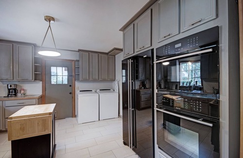 Tougaloo Casa | Mallard Manor: 3bd/2ba Home near WholeFoods