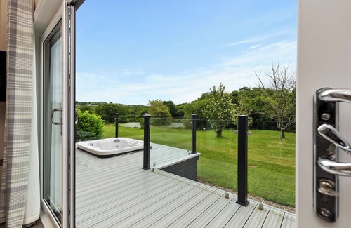 Canaston Bridge Chalet De Esquí | Mallard's Rest - Countryside, Hot Tub