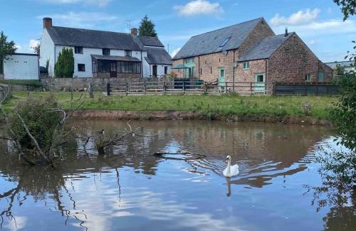 Monmouth Casa | Mallards Barn on a rural farm