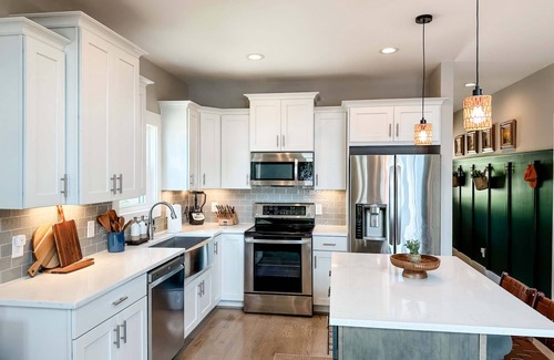 Shelby Casa | Mallards Nest on Lay Lake: Game Room & Boat Ramp