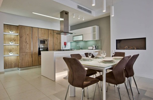 Mellieħa Heights Apartamento | Malta s Stylish Holiday Home in Mellieha