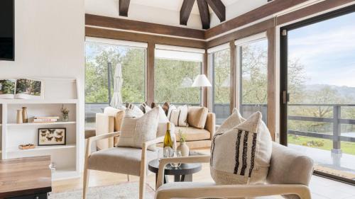 Santa Rosa Casa | Malvasia by AvantStay Luxe Wine Country Retreat