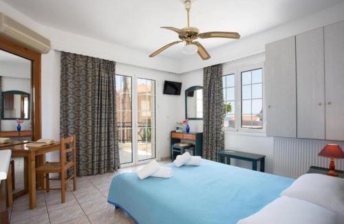Monemvasia Apartamento | Malvasia Corner Studios - ex Romeo's House